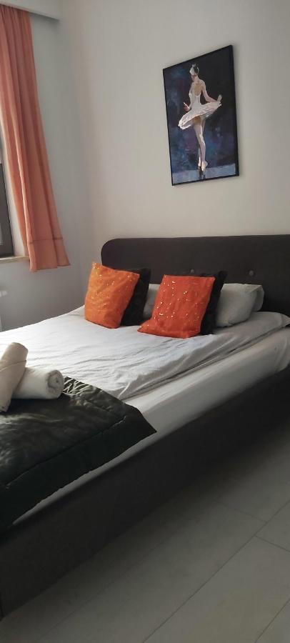 Central Apartments Ogrody 3 & Parking 格但斯克 外观 照片