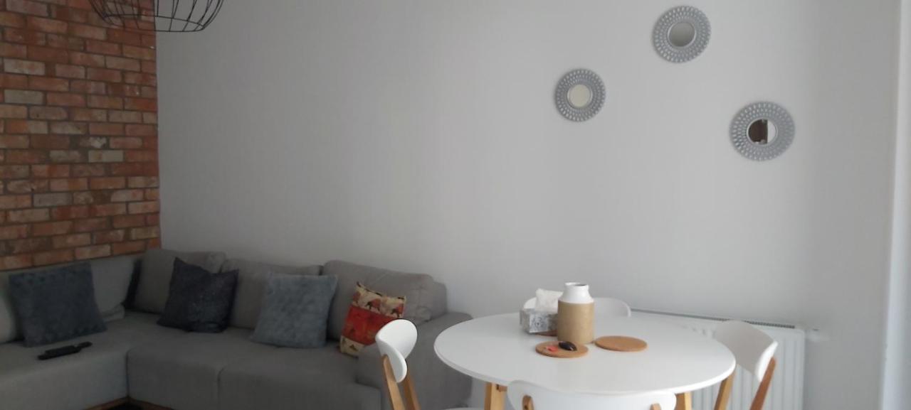 Central Apartments Ogrody 3 & Parking 格但斯克 外观 照片